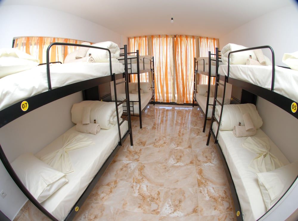 Sunset Hostel - Room - 4