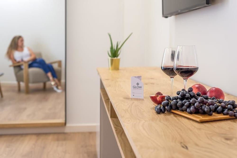 Glow Boutique Hotel & Suites - Room - 2