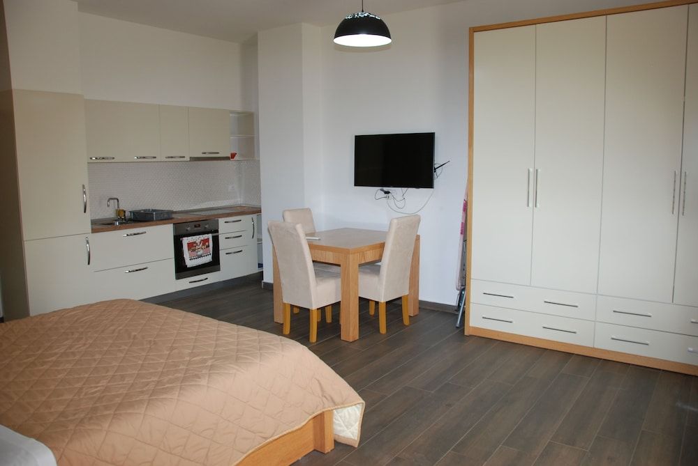 Sunrise Luxury Apartments - Private kitchen - 1