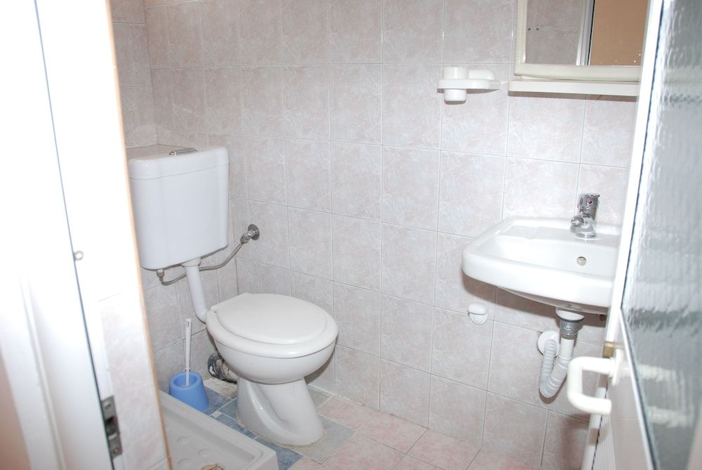 Casa Mia Hotel - Bathroom