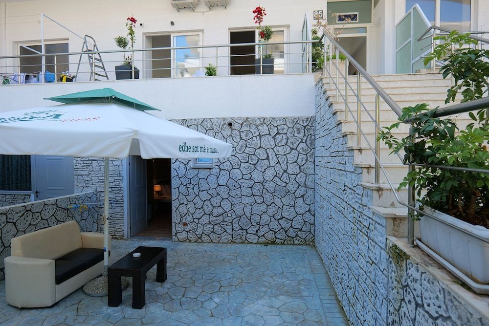 Oceanic Overview Suites - Exterior - 1