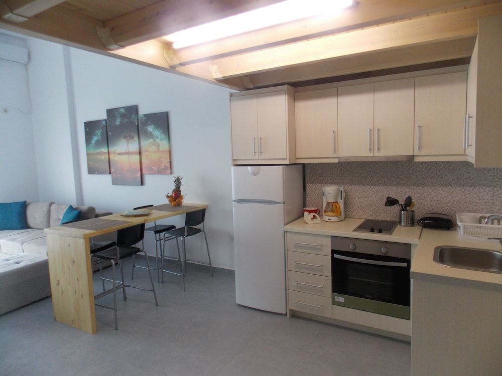 Blue Residence - Private kitchen - 1