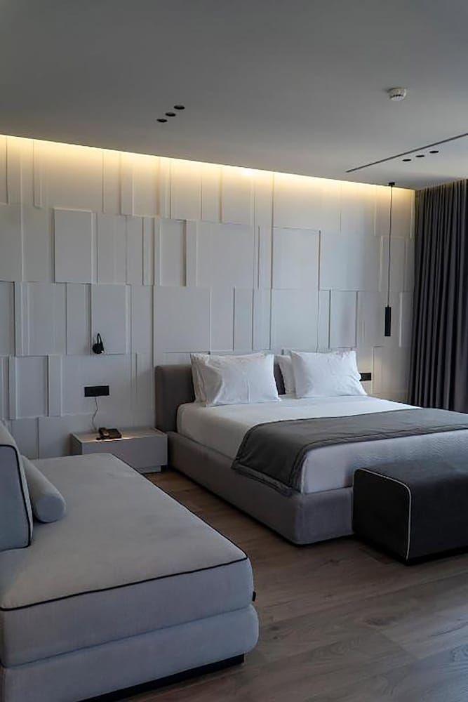 Center Hotel - Room - 2