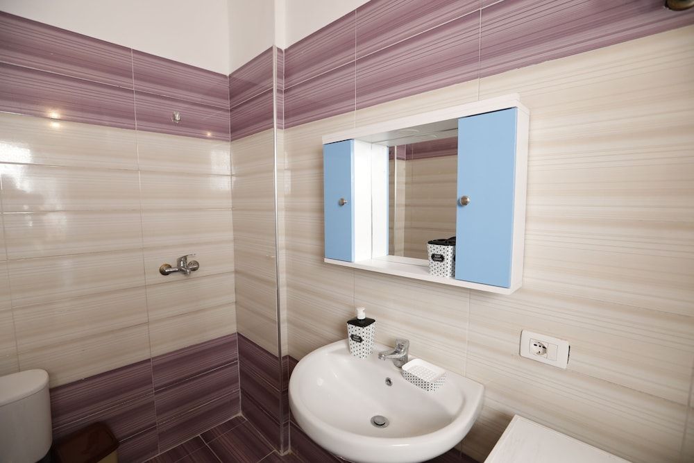 Albania Dream Holidays Accommodation - Bathroom