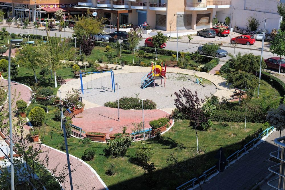 Hotel Sherifi - Exterior - 4