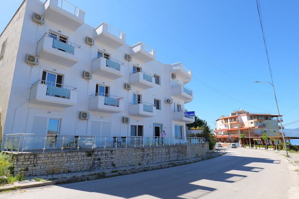 Hotel Sherifi - Exterior - 2