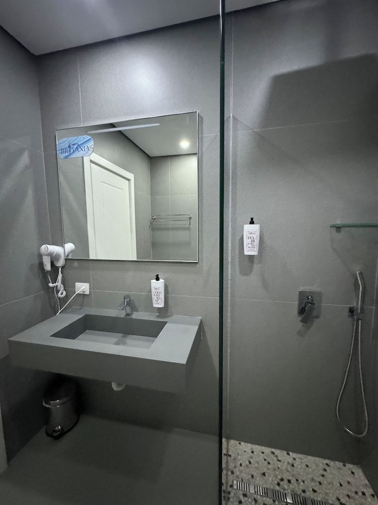 Hotel Britania - Bathroom - 4