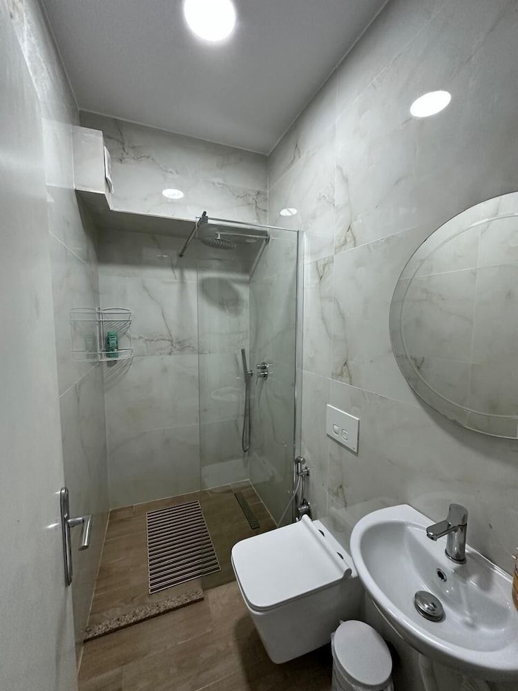 Hotel HER - Bathroom - 2