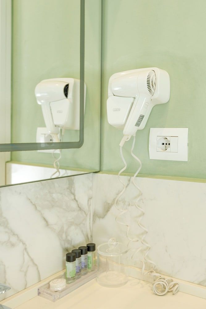Le Palazzine Hotel - Bathroom - 2