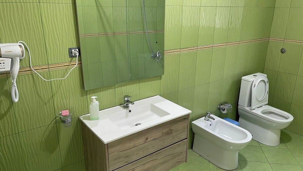 Azure Apartments by Kondo - Bathroom - 3