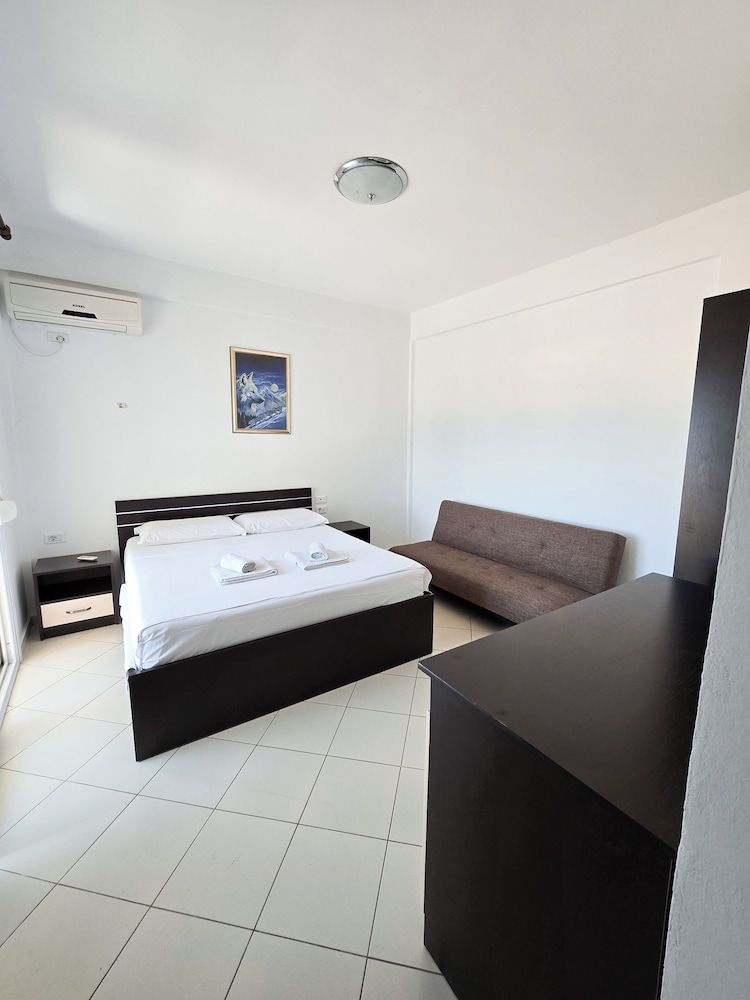 Azure Hotel Dhermi - Room - 4