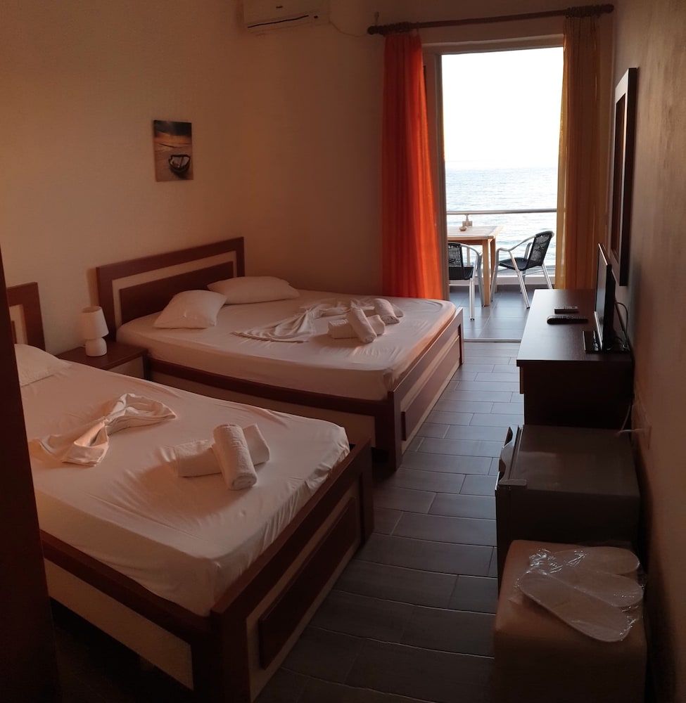 Golden Hotel - Room - 1