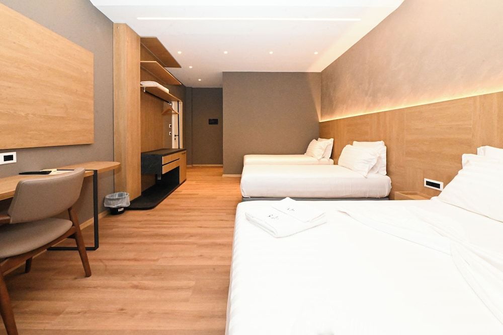 Hotel Panorama - Room - 3