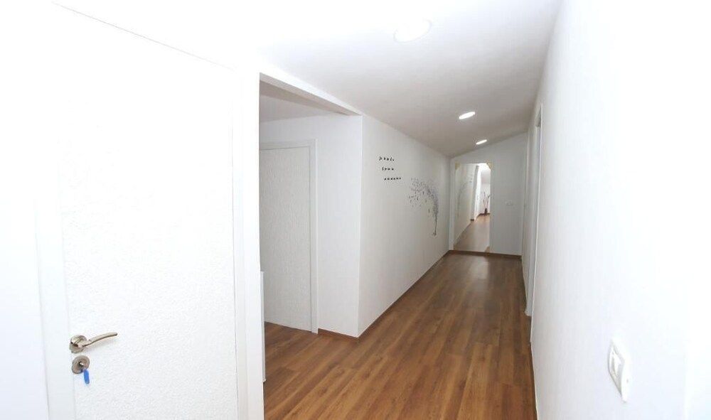 Guest House Himaj - Interior - 3