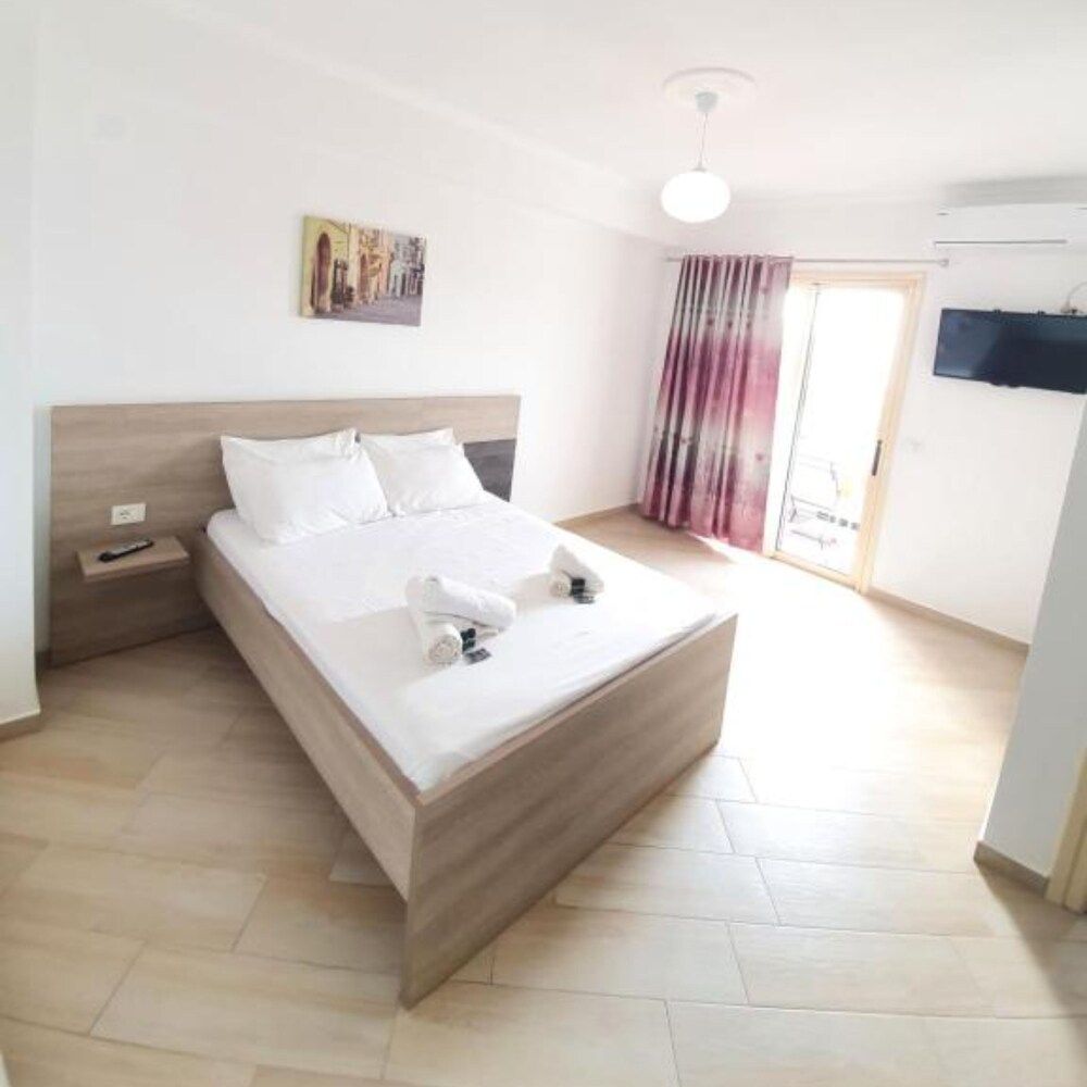 Soare - Room - 3