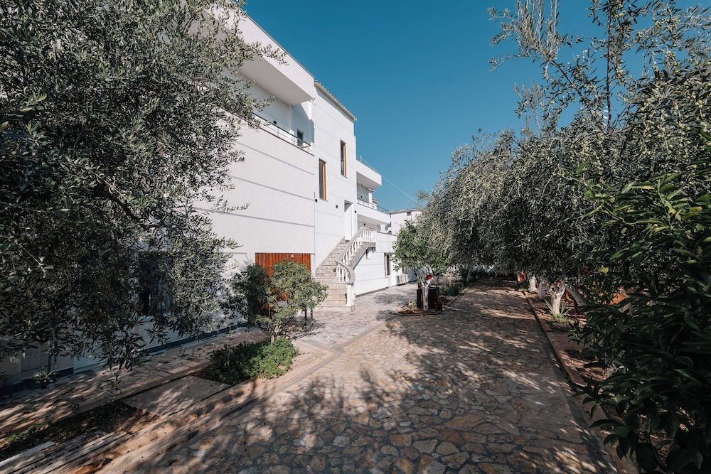 Lider Hotel - Exterior - 3