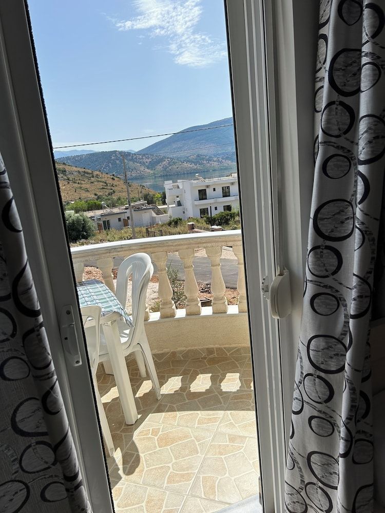 Vila Viktori - Terrace/patio