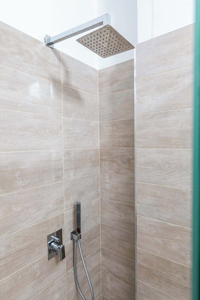 Hotel Sunshine - Bathroom - 1