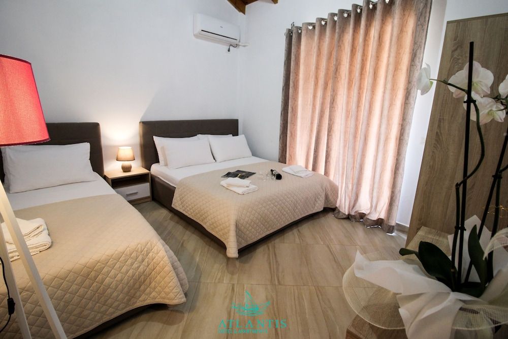 Atlantis Hotel & Apartments - Room - 4