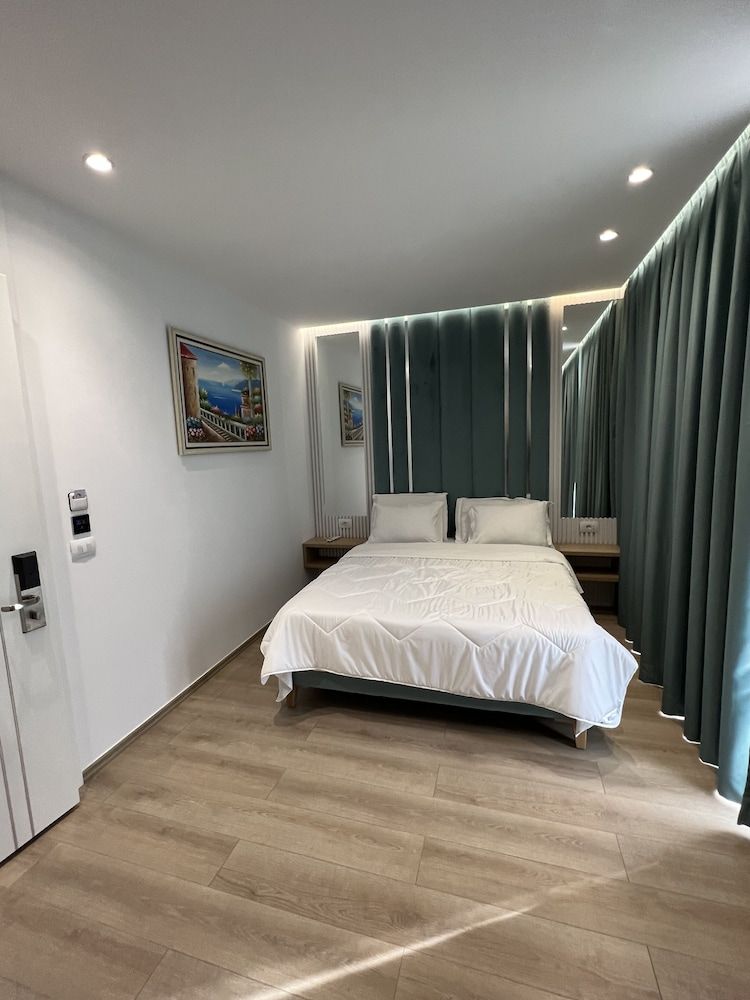 Ilio Boutique Hotel - Room - 4