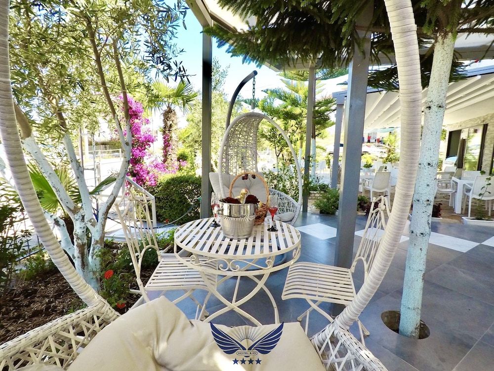 Ilio Boutique Hotel - Exterior