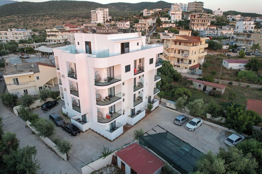 Duka's Hotel - Exterior - 1