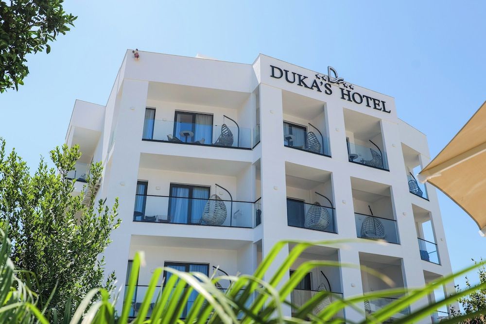 Duka's Hotel - Exterior