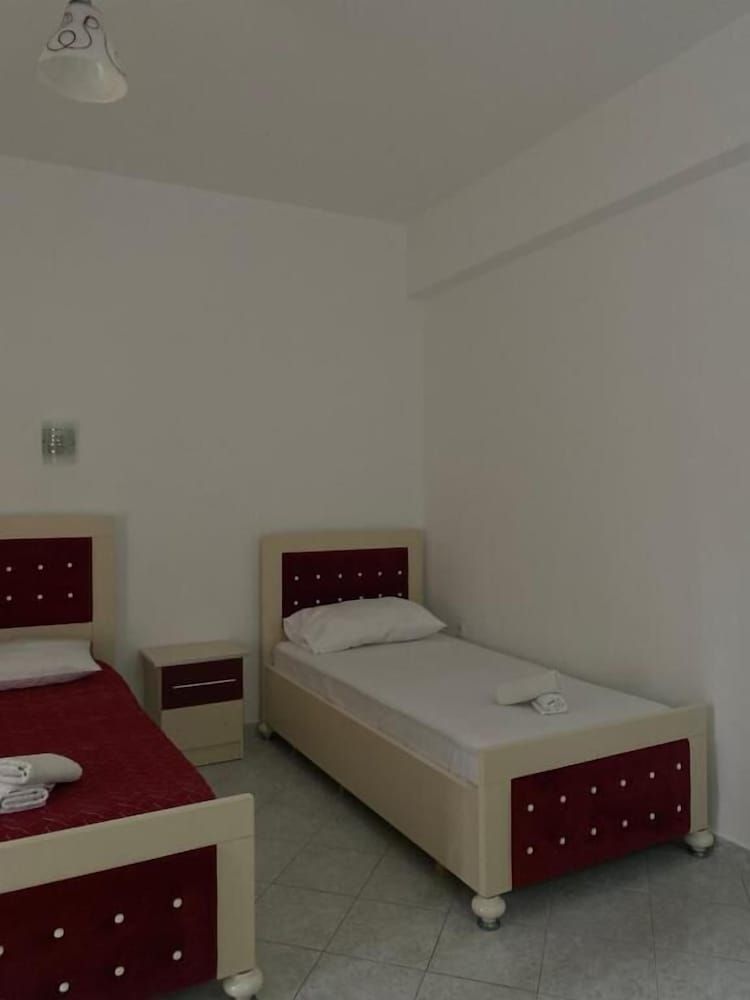 Hotel Marku - Room - 3