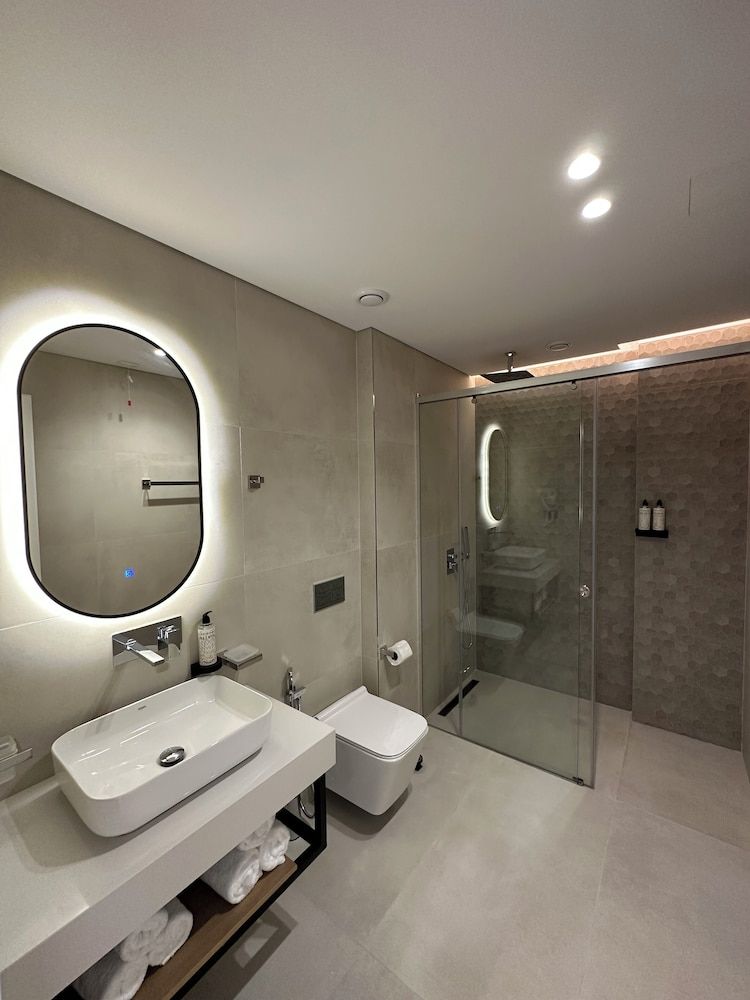 Hotel Colosseum - Bathroom - 4