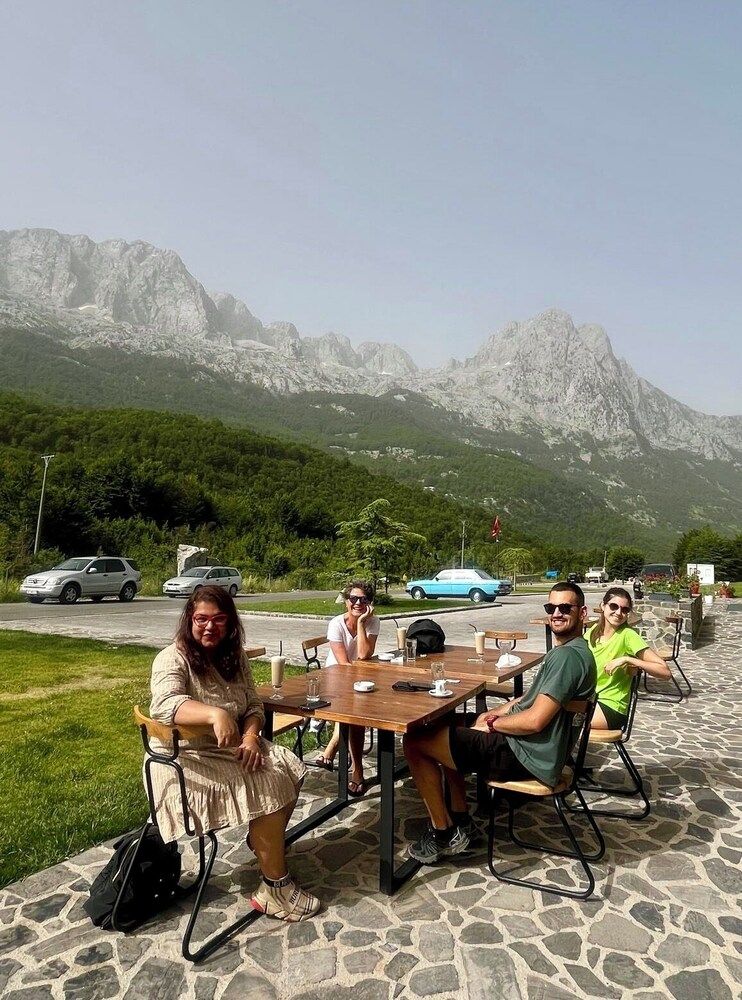 Shkodra Hostel - Hiking - 4