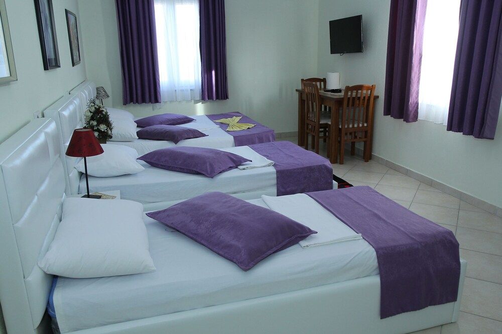 Hotel Bicaj - Room - 3