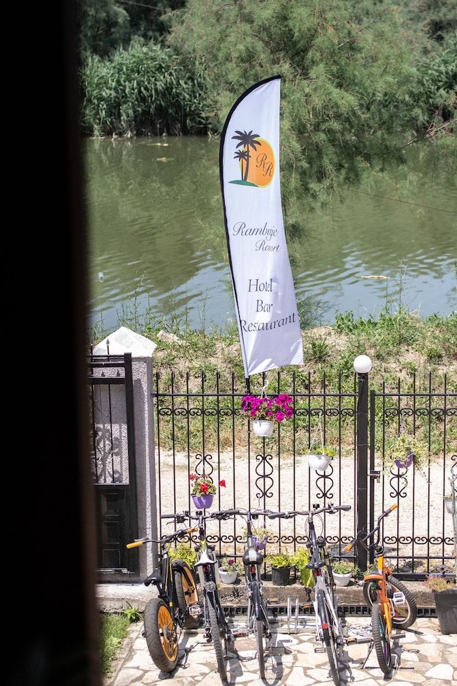 Rambuje hotel - Bicycling