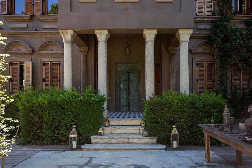 Life Gallery Hotel - Exterior - 2