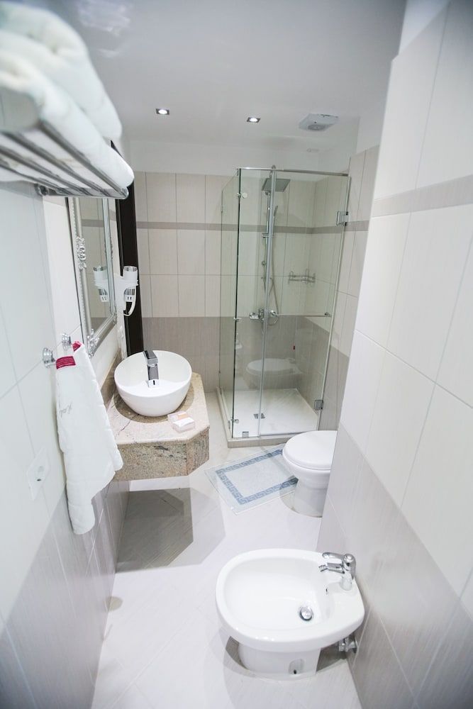 Hotel Borova - Bathroom - 3