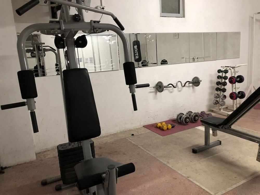 Hotel Class - Fitness facility - 4