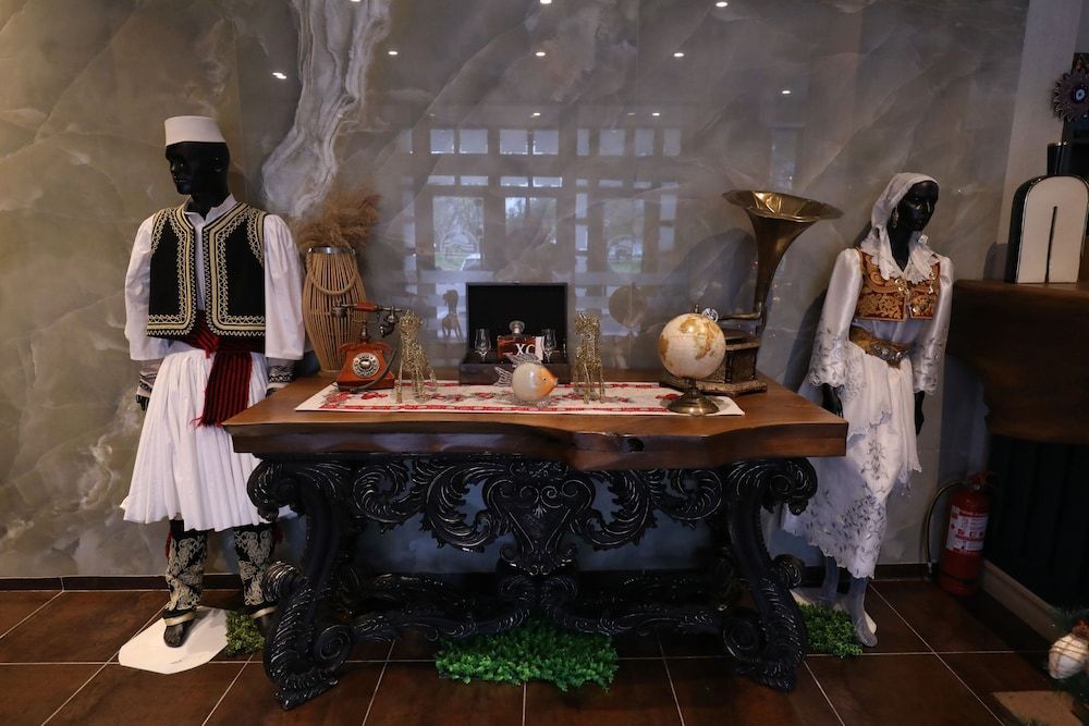 Hotel 1 Maji - Interior detail