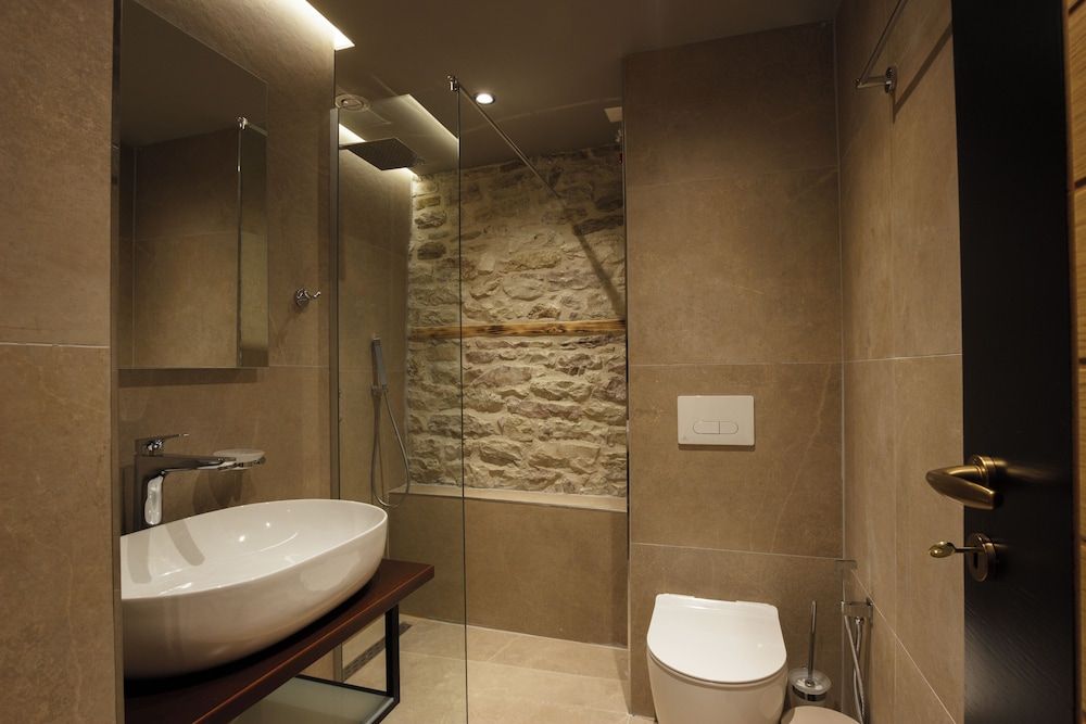 Furra Restaurant & Rooms - Bathroom - 3