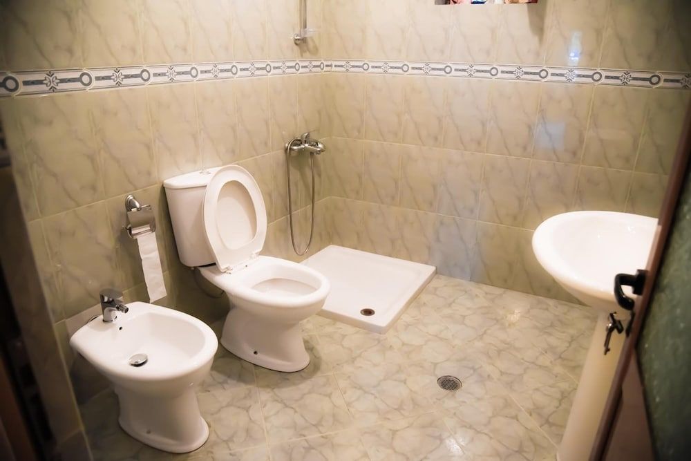 Hotel Sofra - Bathroom - 3