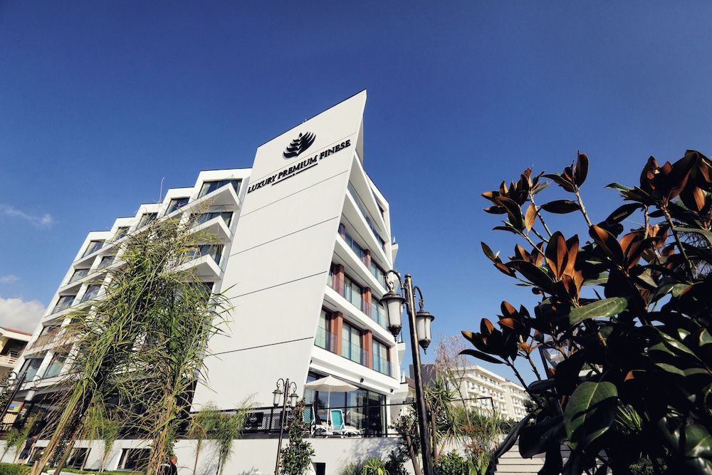 Luxury Premium Finese Hotel & SPA - Exterior