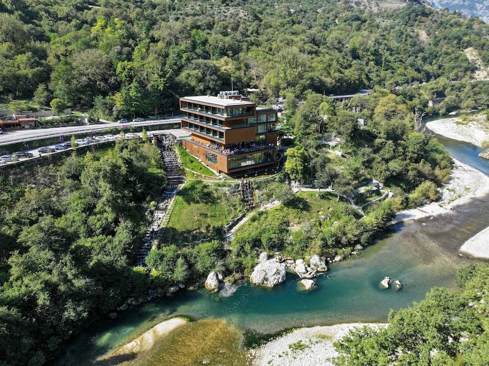 Uji i Ftohte Hotel - Property map - 2