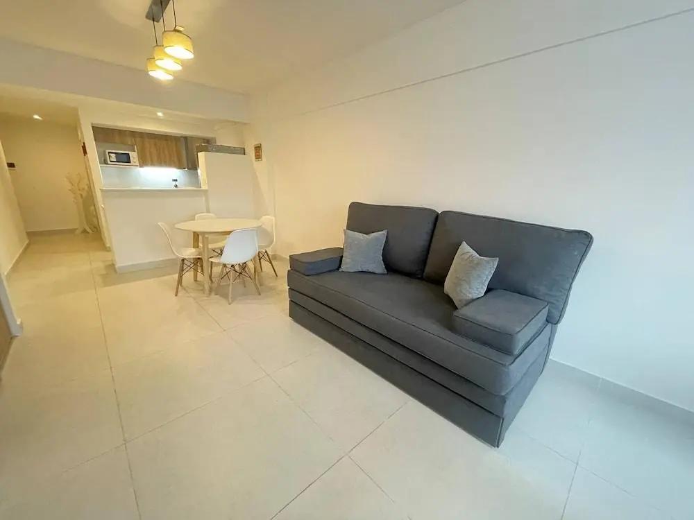7173763