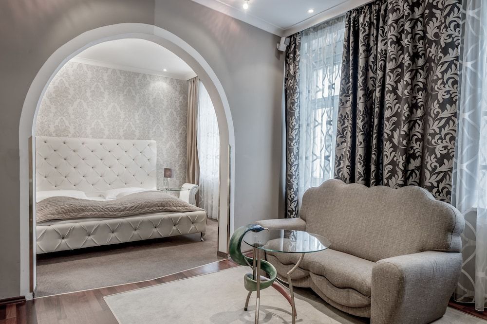 Altstadthotel Wolf-Dietrich - Room - 1