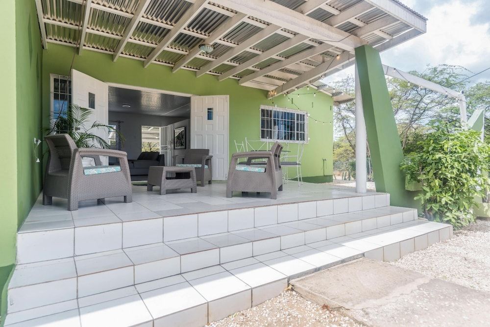 Aruban Home Close to Beach - Room - 1