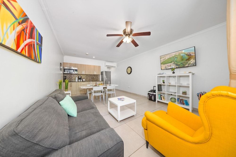 Lovely 1br1ba Condo Walk to Beach Pool BBQ - Room - 2