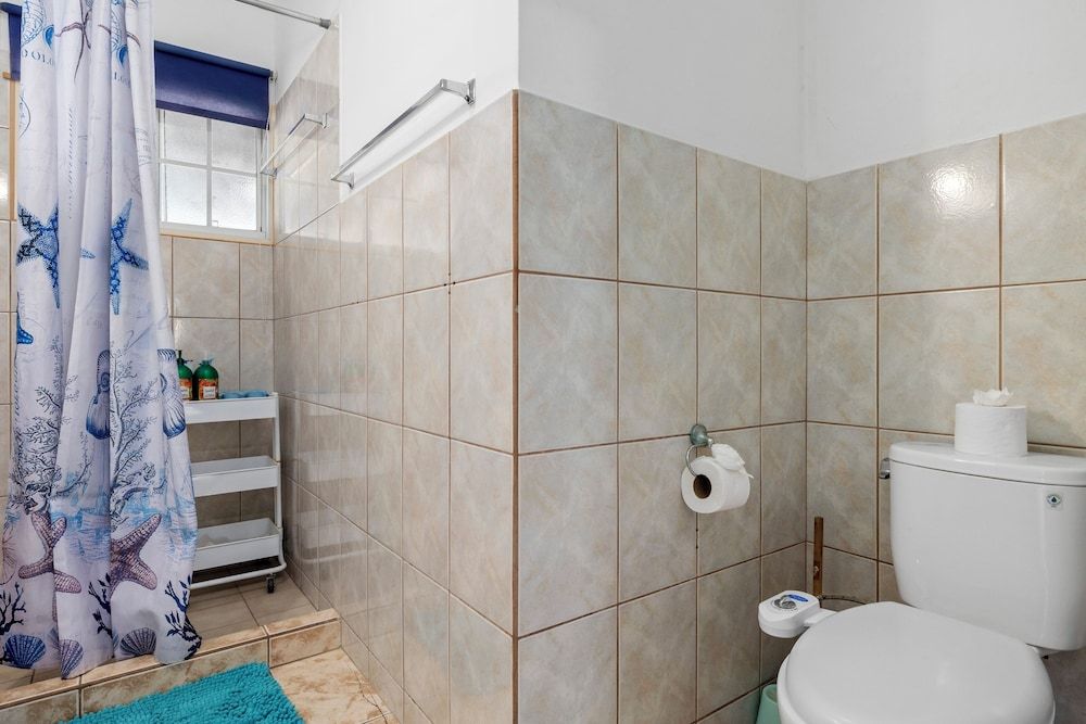 Casa de Reyes - Bathroom - 2