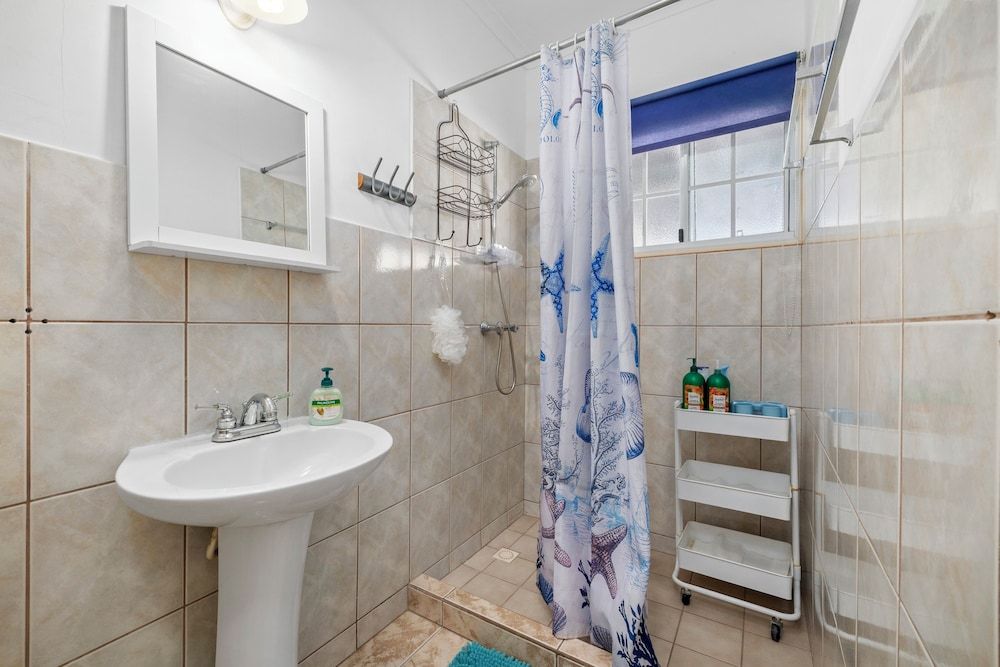 Casa de Reyes - Bathroom - 4