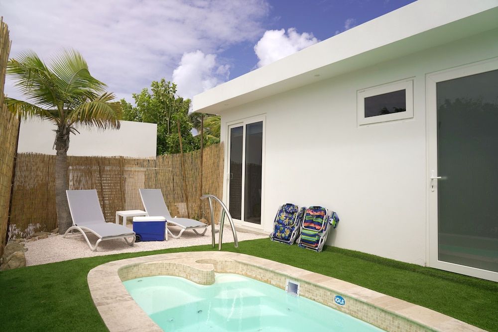 Boca Catalina Modern Villa - Exterior