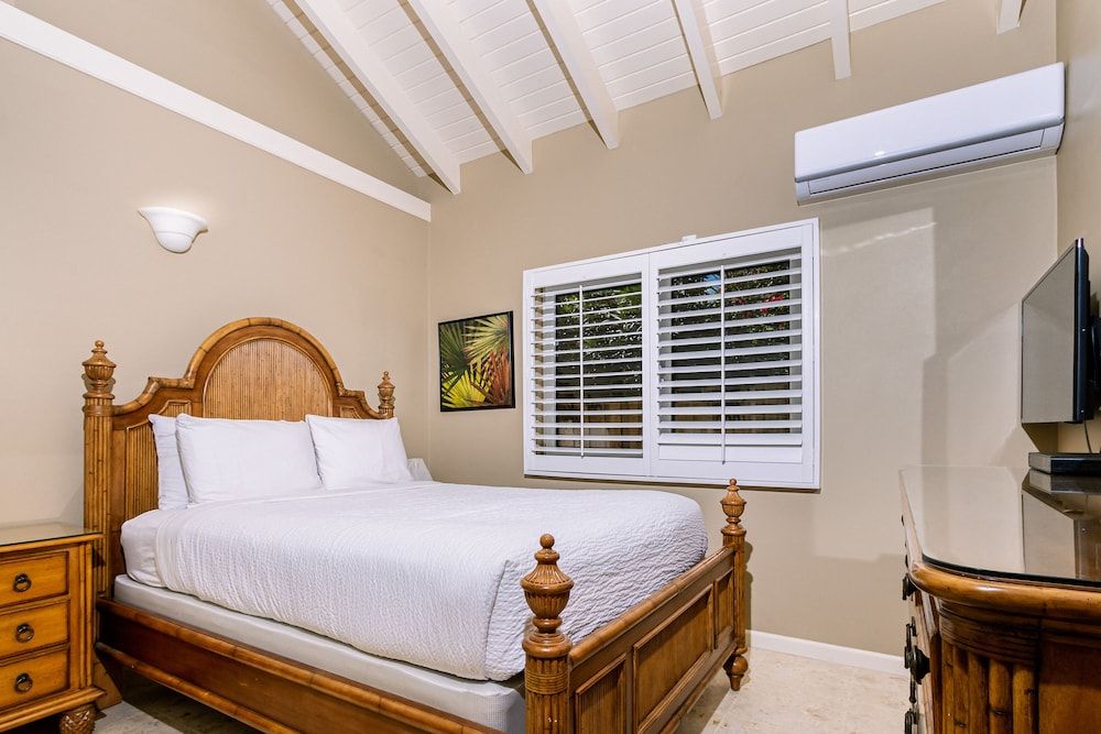 Gorgeous Mansion, Private Pool, Outdoor Kitchen! - Room - 4