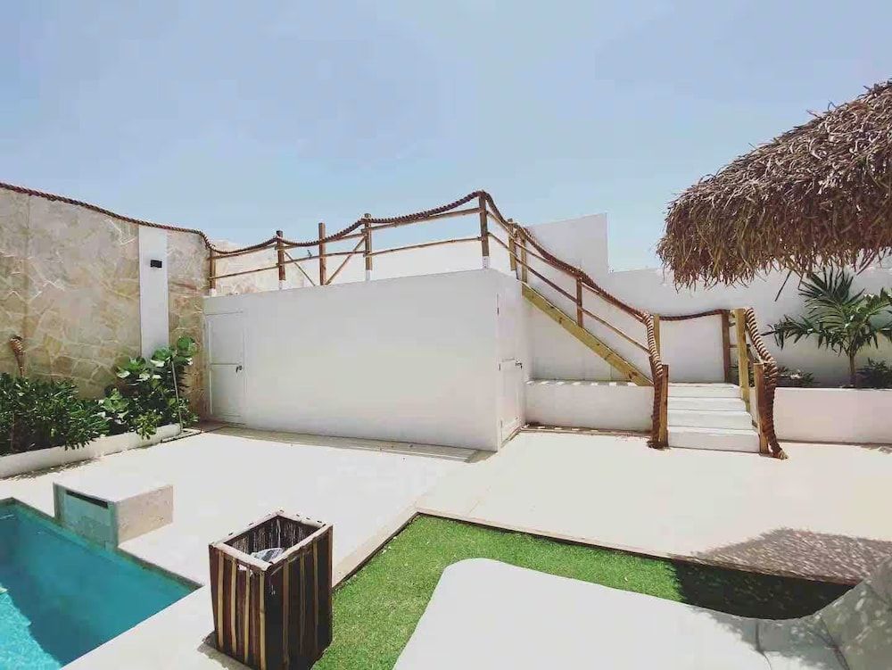 Palm Beach Vacaysuites - Palm Suite 100m2 - Room - 1
