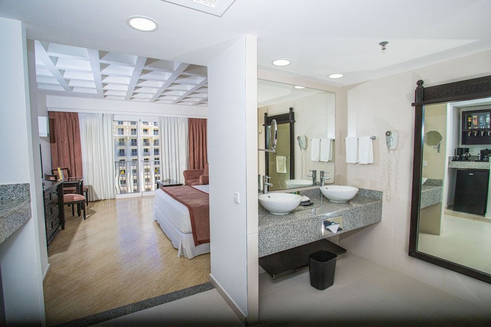 Hotel Riu Palace Aruba - All Inclusive - Room - 4